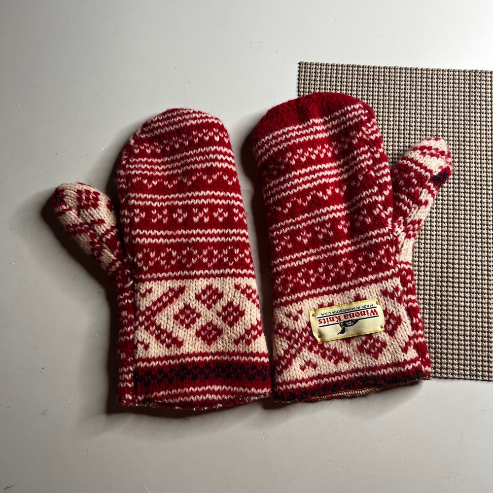 Winona Knits Red Cream Nordic Fair Isle Wool Blend Mittens Made in USA XL